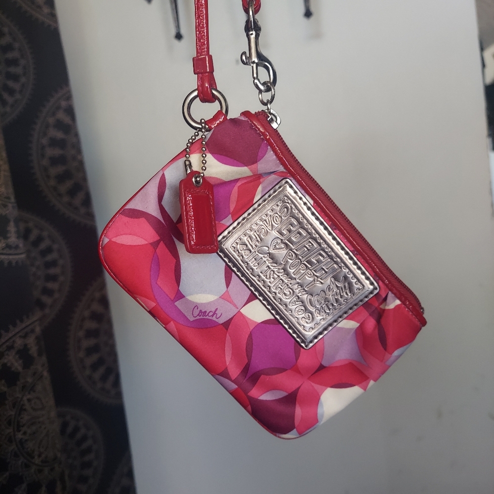 Coach Poppy Collection Wristlet ❤️💜 - Picture 1 of 6